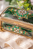 独角鹿西洋古董19世纪法国出品铜鎏金精雕装饰黑地卷叶花卉主题布雷松珐琅彩绘描金珍宝盒 商品缩略图2
