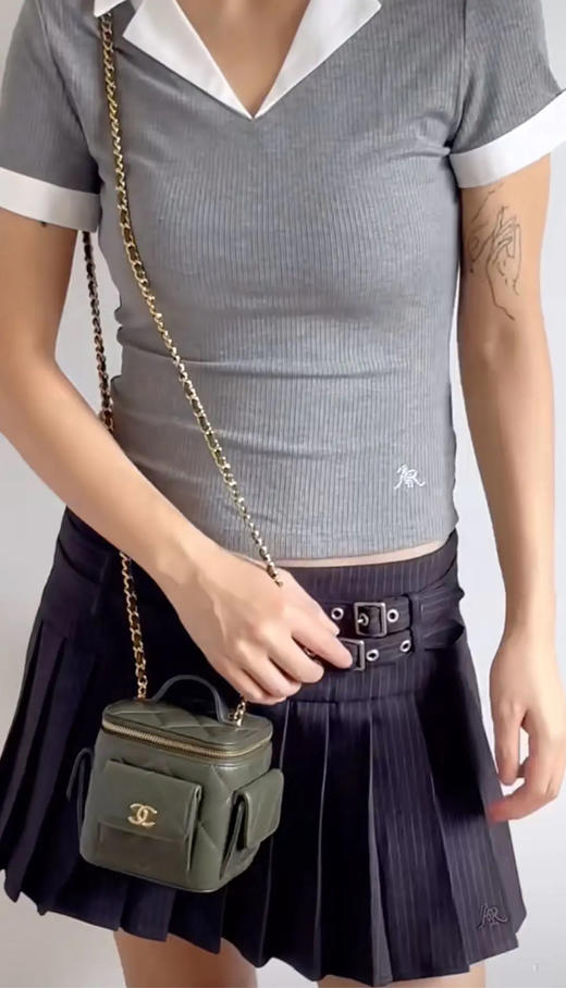 chanel 22k cargo口袋 橄榄绿色 羊皮 盒子包 商品图1