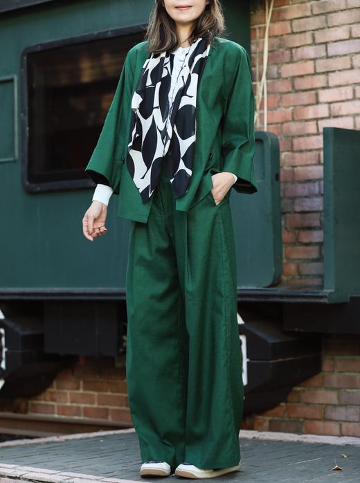 TYNVIE 纯亚麻茧夹克（配有花纹丝巾） - 森林绿 商品图10