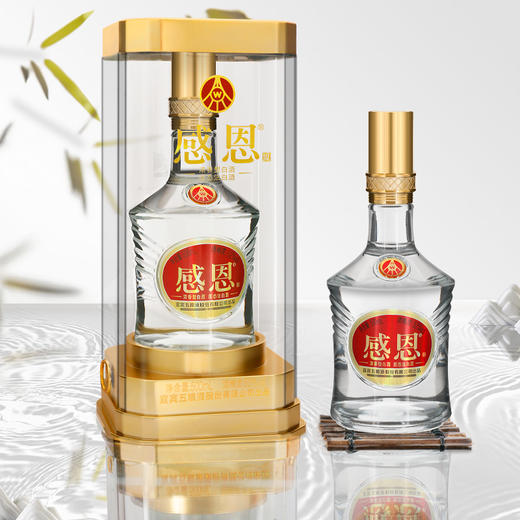 热卖中！！【五粮液·感恩酒】亚克力礼盒 52°浓香型白酒 500ml/瓶 商品图2
