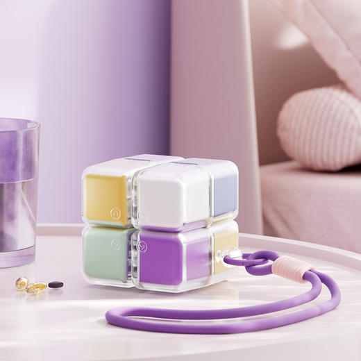 「8格魔方药盒！便携带挂绳」便携式药品分装盒一周七天密封药片居家日用收纳盒分药器 商品图1