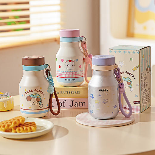 摩登主妇儿童保温杯小巧便携水杯学生女生高颜值2025新款吸管杯子 商品图0