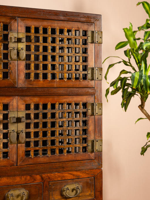 清早期  黄花梨包镶嵌楠木透棂书柜 商品图1