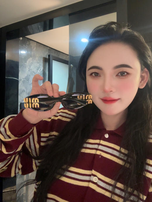 赵露思同款MIU 家logo装饰 椭圆形 太阳墨镜 商品图5