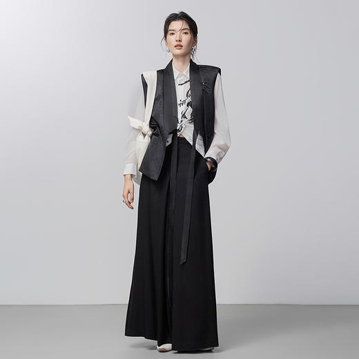 【林栖设计小店】【手工钉珠】笔墨花事生活在左绣花马夹轻中式交领2026早春新款无袖上衣女1961104 商品图1