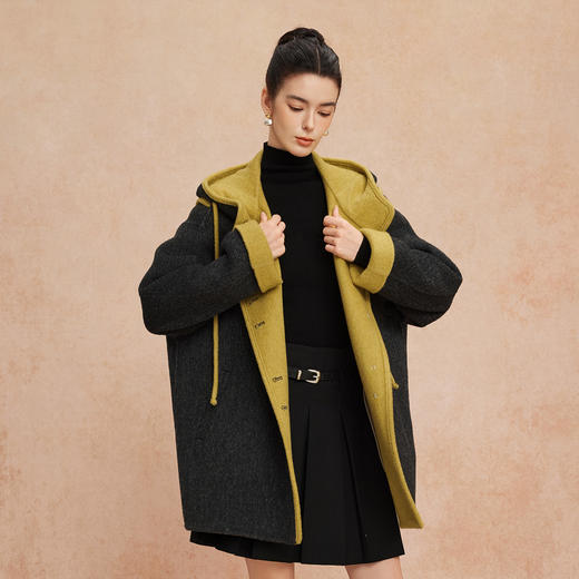 QH937斯尔丽2025冬季新款含羊绒撞色包边时尚带帽一手长双面双色大衣 商品图2