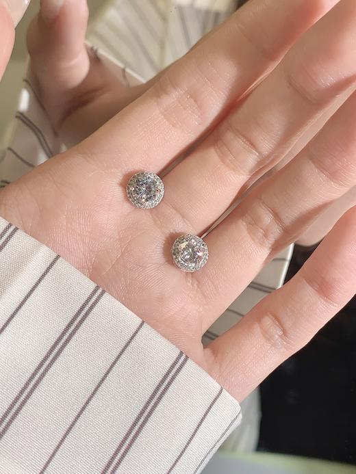 卡蒂罗KADER 光序耳钉 小众经典925银细密闪锆镶嵌大颗主锆精致小巧养耳洞耳饰 闪耀吸睛简约大方 商品图3