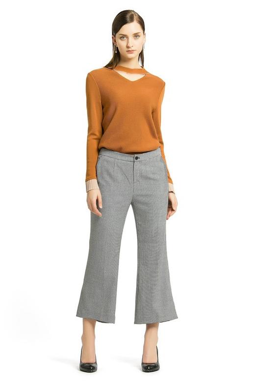 NAERSI娜尔思 焦糖色V领针织衫 95 商品图3