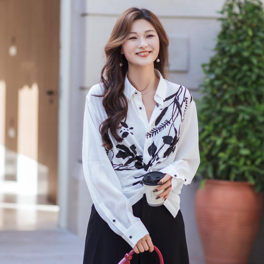 【林栖设计小店】生活在左笔墨花事印花衬衣优雅百搭扭结设计感修身显瘦2026早春新款上衣女1961177 商品图5