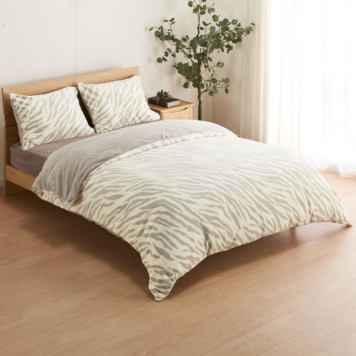 床上用品保暖被套床笠枕套吸湿发热双人四件套 商品图0