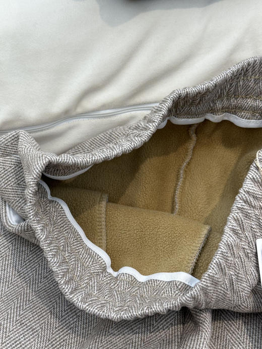 原价400+💰降温特惠❗️一条过冬❗️【米兰时装周品牌Marland·人字纹加绒加厚直筒裤】工厂直销价！通体奥粒绒内里、保暖加倍、无畏严寒✅立体剪裁设计，遮肉显瘦，完全不臃肿✅3色，可穿到180斤 商品图5