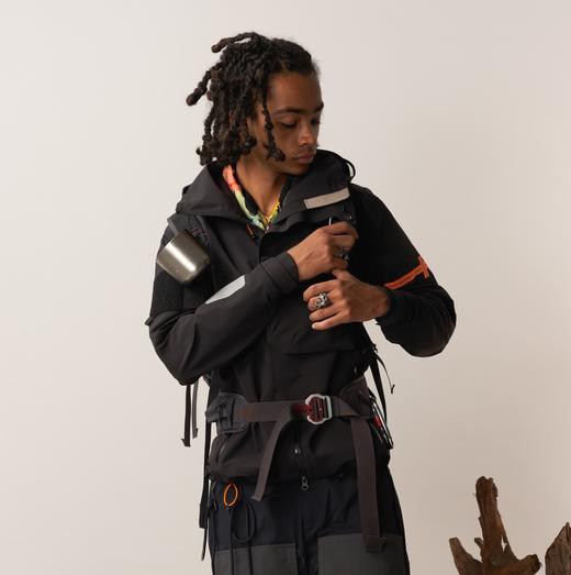 C2.3冲锋衣户外运动硬壳外套防风防水男女款UPPERVOID二普纬度 商品图3