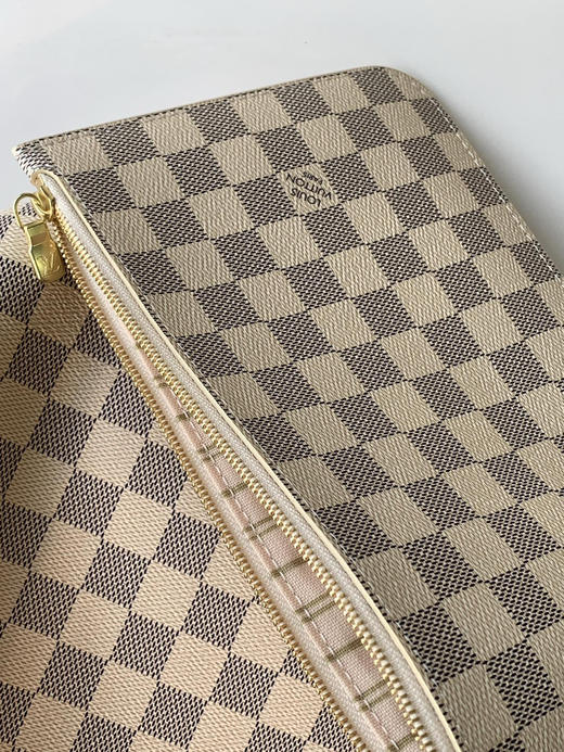 秋冬特惠💰1290 渠道级LV【全钢五金 变码芯片】te级LV 全套包装 41361白格杏 经典购物袋 中号 商品图5