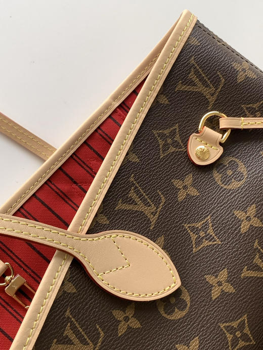 秋冬特惠💰1290 渠道级LV【全钢五金 变码芯片】te级 全套包装 M41177老花红 经典购物袋 中号 商品图5