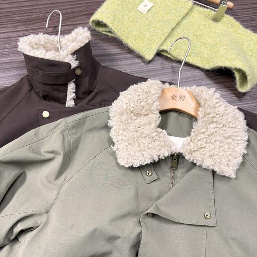 余煦·羊羔领巴恩风派克羽绒服 | 90白鸭绒，冬日又暖又飒的时髦穿搭，不挑身材 商品图3