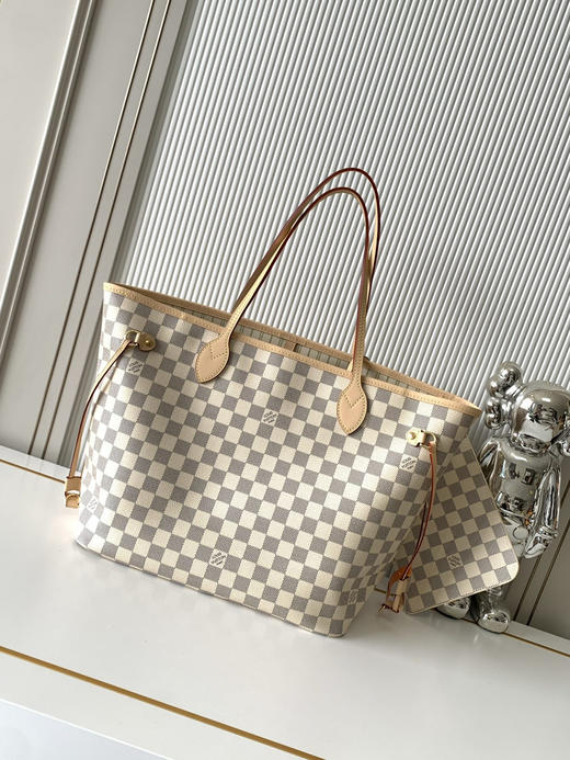 秋冬特惠💰1290 渠道级LV【全钢五金 变码芯片】te级LV 全套包装 41361白格杏 经典购物袋 中号 商品图2