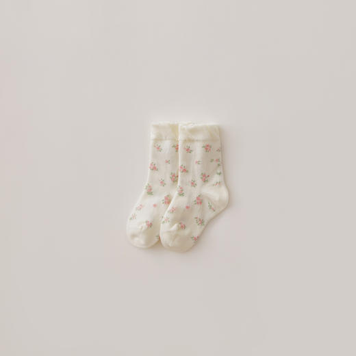 马克珍妮女童柔软弹力花边中筒袜2025年秋冬新款551935 商品图1