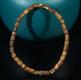 BC.NF11.20-1   白棋沉水(随行) ，4.6mm，2.6g。