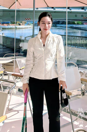 逸红颜明月优选#入冬户外运动『热气层』90大朵白鹅绒短款羽绒服，轻盈暖意小蛮腰