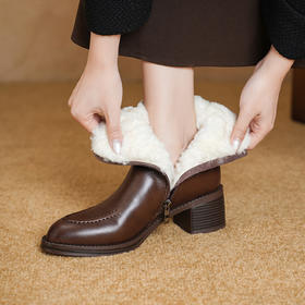 【预售5天】2025冬季新款粗高跟尖头侧拉链羊皮雪地靴毛鞋短靴GP3631