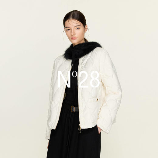 N°28 90鹅绒服女秋冬短款轻薄防风保暖圆领宽松菱格羽绒服外套8855A1Y570  商品图1