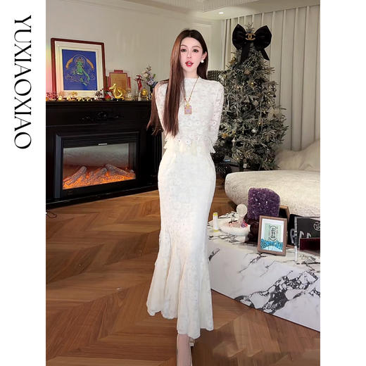 余潇潇【迷迭花园曲】法式浪漫磨毛蕾丝立领修身上衣&鱼尾长半裙 商品图4