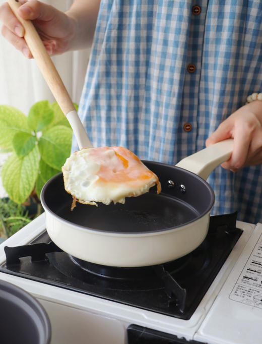 👏新品血亏‼️原价599，今日开团2件=1个炒锅钱！🔥⚠99.9%抑菌不粘👉【德世朗DESLON玲珑抗菌不粘锅套装DFS-TZ869】！ 商品图2