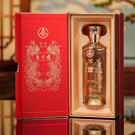【绝版好酒】2023-2024年 五粮液股份公司出品 东方龙 龙翔晶钻 浓香型白酒 52度 500m*6原箱 商品图2