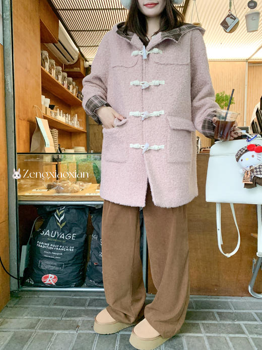 <曾小咸推荐> 现货秒杀！微信超特价！粉色连帽毛呢外套中长款牛角扣 日常339.99 立减160 秒杀179.99！ 商品图5