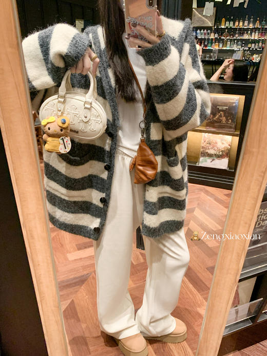 【189元任选2件】现货！白拼灰条纹连帽毛衣外套 商品图10