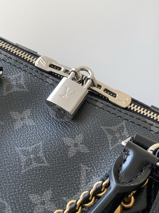 秋冬特惠💰1400 渠道级LV【全钢五金 MB163c01变码芯片】te级LV 全套包装 M15102黑花 本款 Speedy Soft 30 手袋出自 LV Ski 系列 商品图5