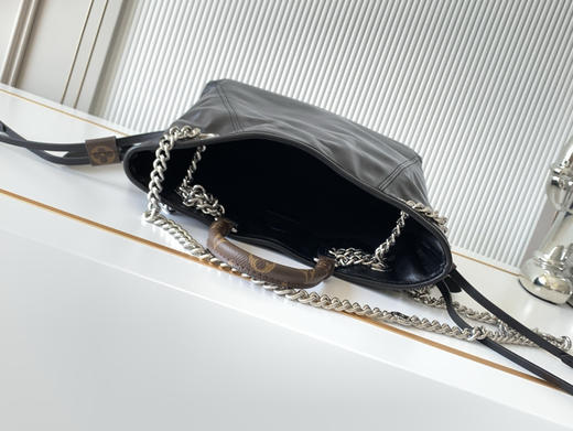 秋冬特惠💰1530 渠道级LV【全钢五金 MB163c01变码芯片】te级LV 全套包装 M25522黑色 LV Vibe 系列推出Off Duty双肩包 商品图7