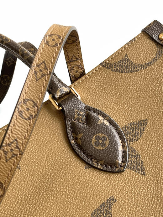 秋冬特惠💰1160 渠道货LV【全钢五金 变码芯片】te级LV 全套包装 M45039老花肩带托特包 Onthego 中号手袋 商品图4