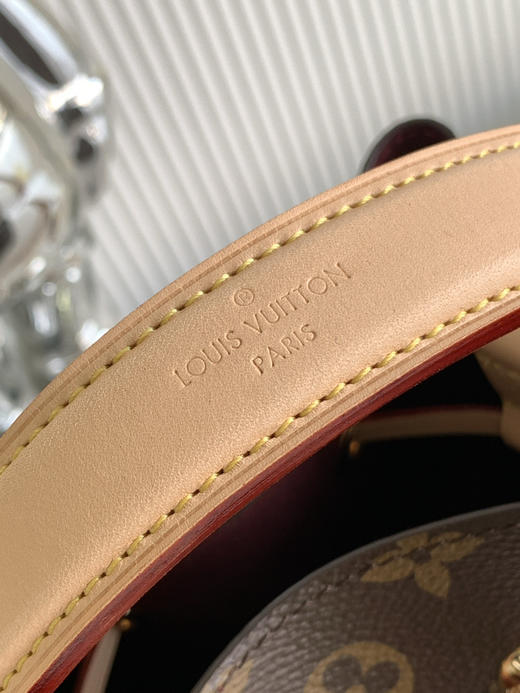 秋冬特惠💰1200 渠道级LV【全钢五金 MB163c01变码芯片】te级LV 全套包装 M46581老花 迷你水桶包系列 NÉONOÉ BB手袋 商品图5