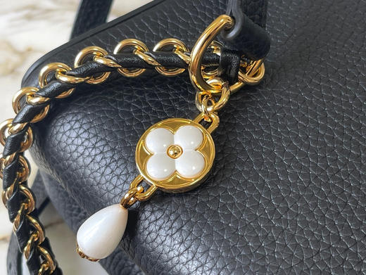 秋冬特惠💰1700 渠道级LV 新品 te级LV 动态芯片 M25611/M48865黑蜥蜴贝母珍珠链条 本款手袋 商品图4