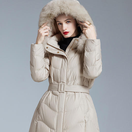 「高货kbnq」全新升级【铂金会员947/天猫1279/差价332】(14132)洛诗琳气质连帽羽绒服2025冬季长款过膝加厚保暖外套 商品图1