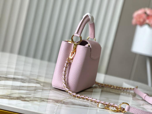 秋冬特惠💰1600 渠道级LV 新品 te级LV 动态芯片 M25611/M48865蜥蜴贝母珍珠链条 本款手袋 商品图1