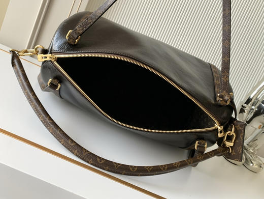 秋冬特惠💰1590 渠道级LV【全钢五金 MB163c01变码芯片】te级LV 全套包装 M26359油蜡皮深咖色 本季 Express 中号手袋 商品图7