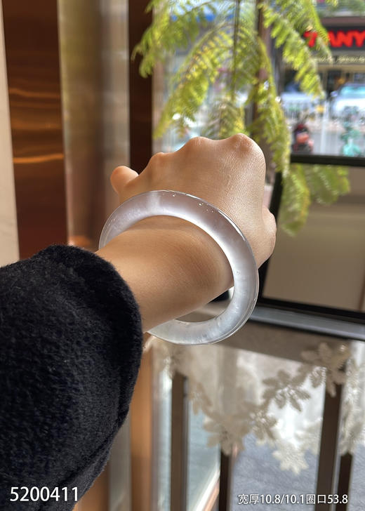 粗圆条玻璃种手镯【5200411】圈口53.8～具体价格微信咨询 商品图4