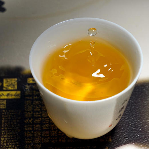 【仅余二十几饼】【云鼎昌产品清仓】【茶王树】2021年云南普洱生茶饼茶易武茶王树古树纯料357g/饼 商品图2