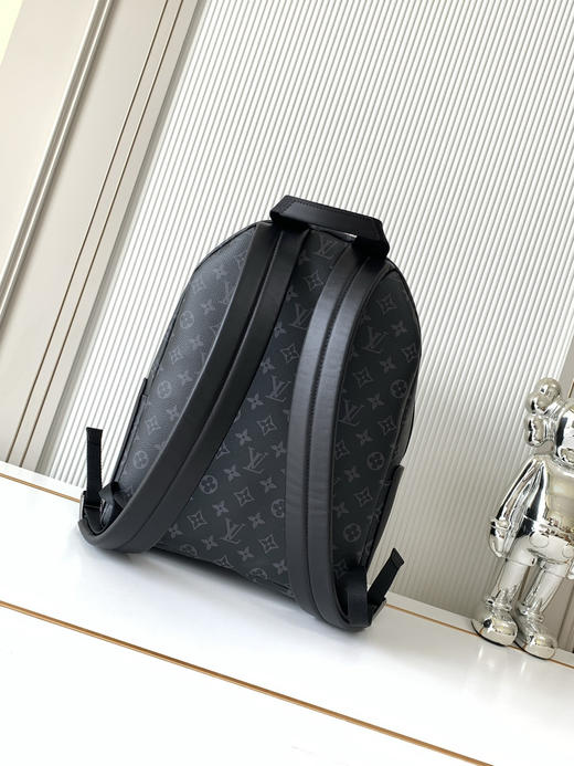 秋冬特惠💰1450 渠道级LV【全钢五金 MB163c01变码芯片】te级LV 全套包装 M22558黑花 本款 Discovery 小号双肩包 商品图2