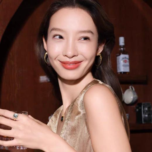 2楼Fellala/翡拉拉「天马」系列耳圈时尚饰品耳环首饰高级感饰品货号925429103吊牌价899现价809 商品图3