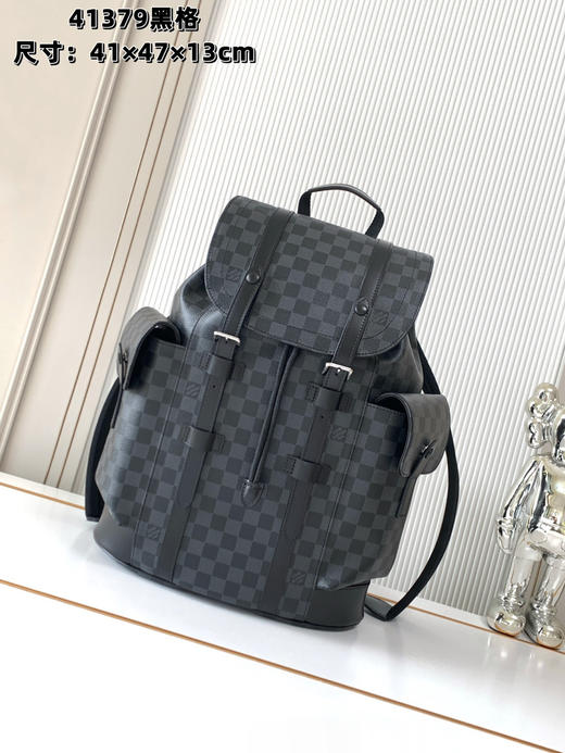 秋冬特惠💰1500 渠道级LV【全钢五金 MB163c01变码芯片】te级LV 全套包装 M41379黑格
 多功能Christopher 双肩包 商品图0