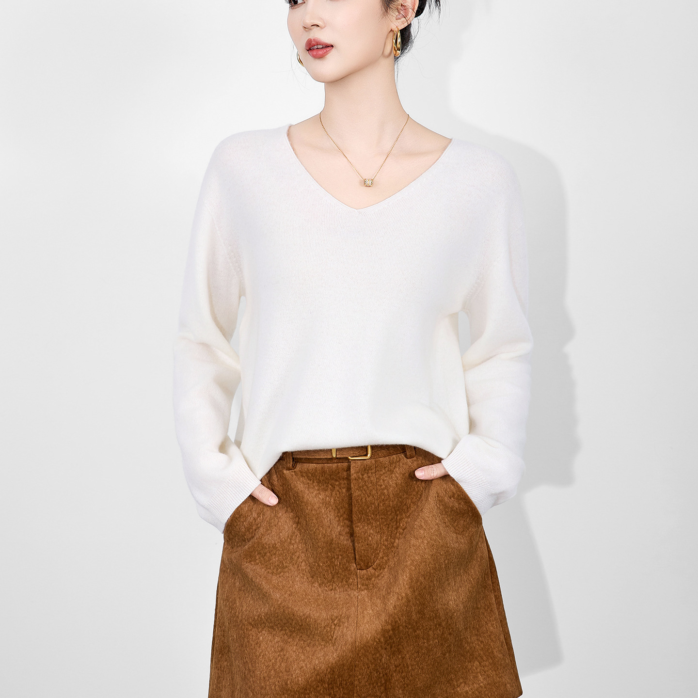 「高货wl」全新升级【铂金会员165/天猫219/差价54】(02751)洛诗琳无缝一体羊毛上衣2025秋冬新款气质V领套头毛衣女