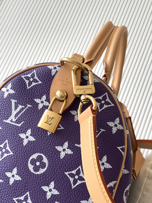 秋冬特惠💰1670 渠道级LV【全钢五金 MB163c01变码芯片】te级LV 全套包装 M14064紫色 本款Speedy P9 Bandoulière30手袋 商品图6