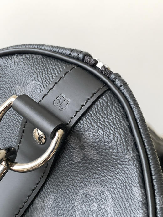 秋冬特惠💰中号45cm💰1430 大号50cm💰1530 特大号55cm💰1630 渠道级LV【精钢五金 MB163c01变码芯片】M40569 M40568 M40605黑花旅行手提包 商品图5