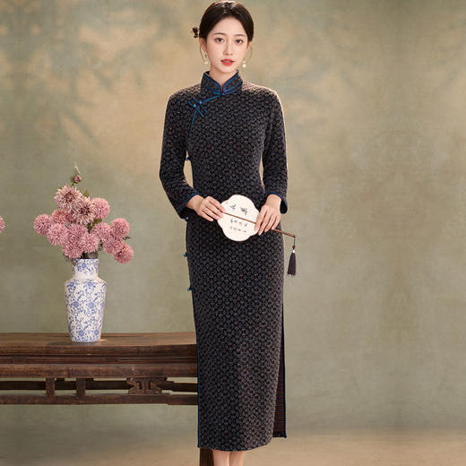 WC9593 新式旗袍2025秋冬款中国风优雅气质长款金貂绒加绒显瘦修身连衣裙 商品图0