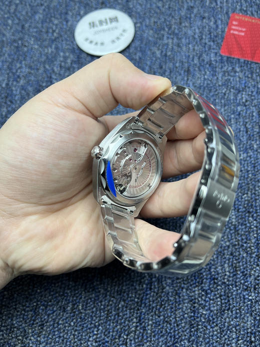 欧米茄VS海马150米系列 柚木蓝 小蓝针 6点位日历 Aqua Terra 150米腕表 8900一体机 男士腕表 表径41mm 商品图5