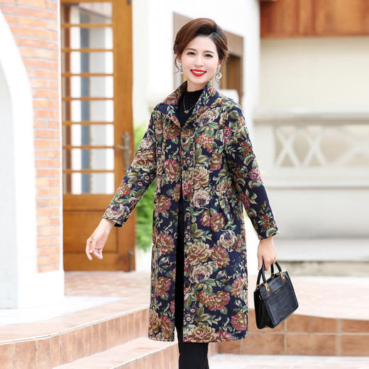 妈妈装秋冬风衣中长款时尚大码女装加绒外套中老年洋气保暖女上衣 商品图3