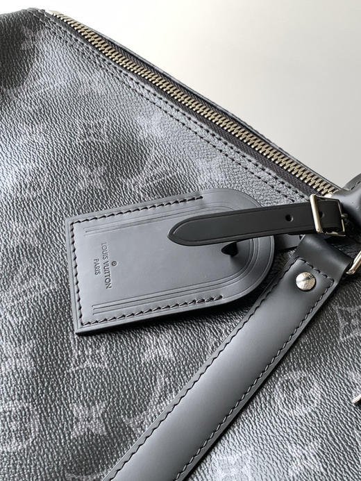 秋冬特惠💰中号45cm💰1430 大号50cm💰1530 特大号55cm💰1630 渠道级LV【精钢五金 MB163c01变码芯片】M40569 M40568 M40605黑花旅行手提包 商品图3